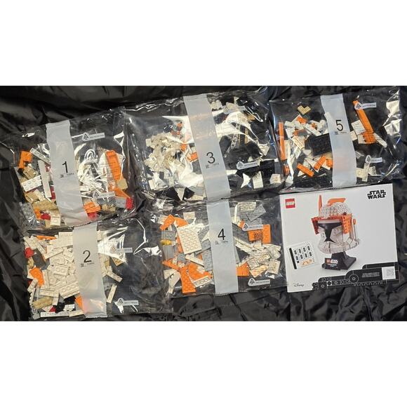 LEGO STAR WARS - CLONE COMMANDER CODY HELMET - 75350 Open Box - Picture 3 of 3